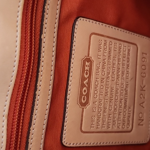 Coach handbag very good condition see pictures - Picture 7 of 8